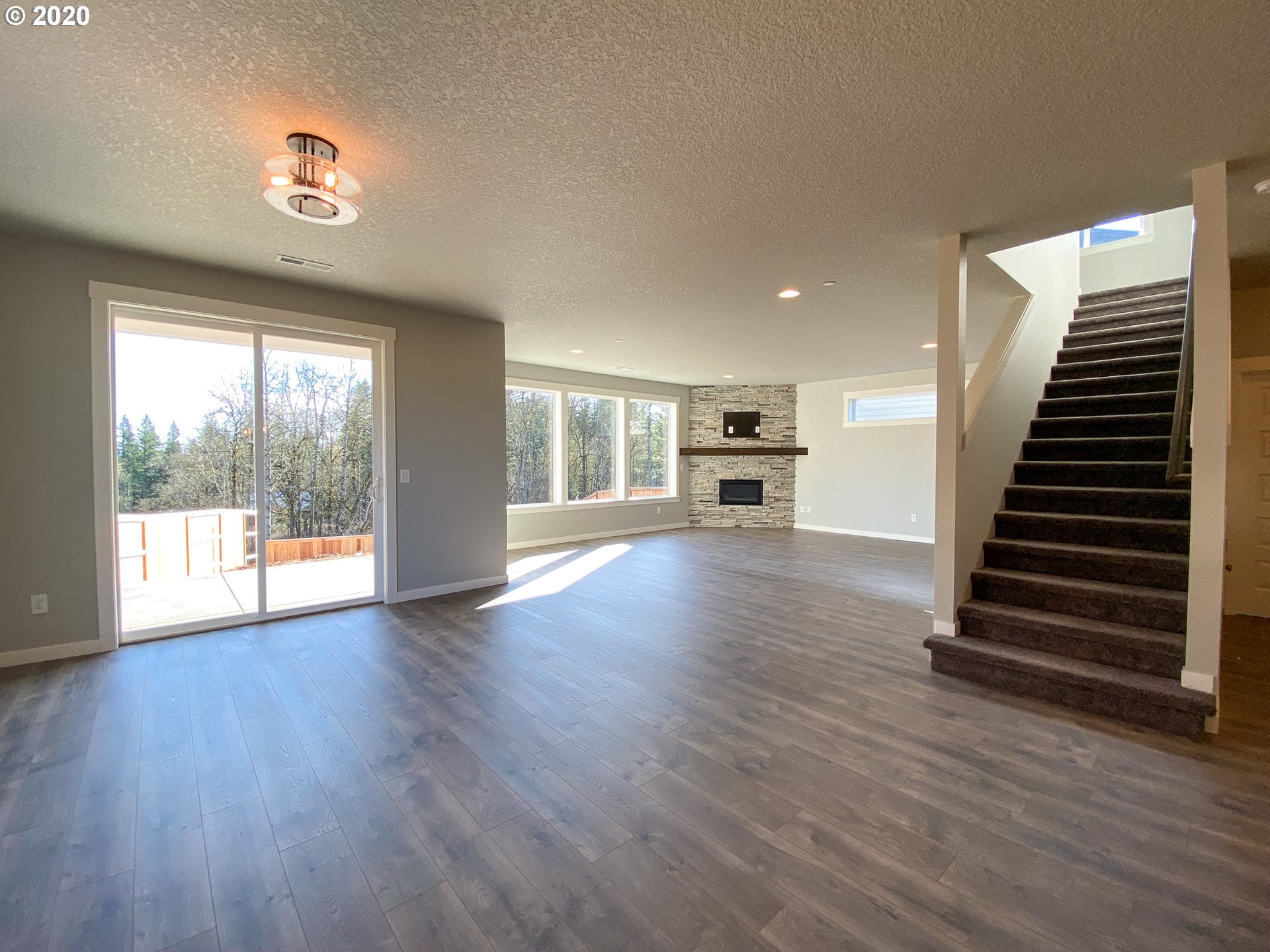 1758 Northeast 36th Street Camas, WA 98607 - Photo 6 of 31