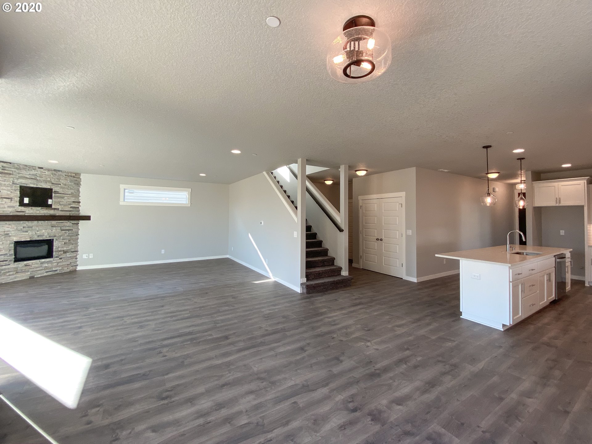 1758 Northeast 36th Street Camas, WA 98607 - Photo 9 of 31