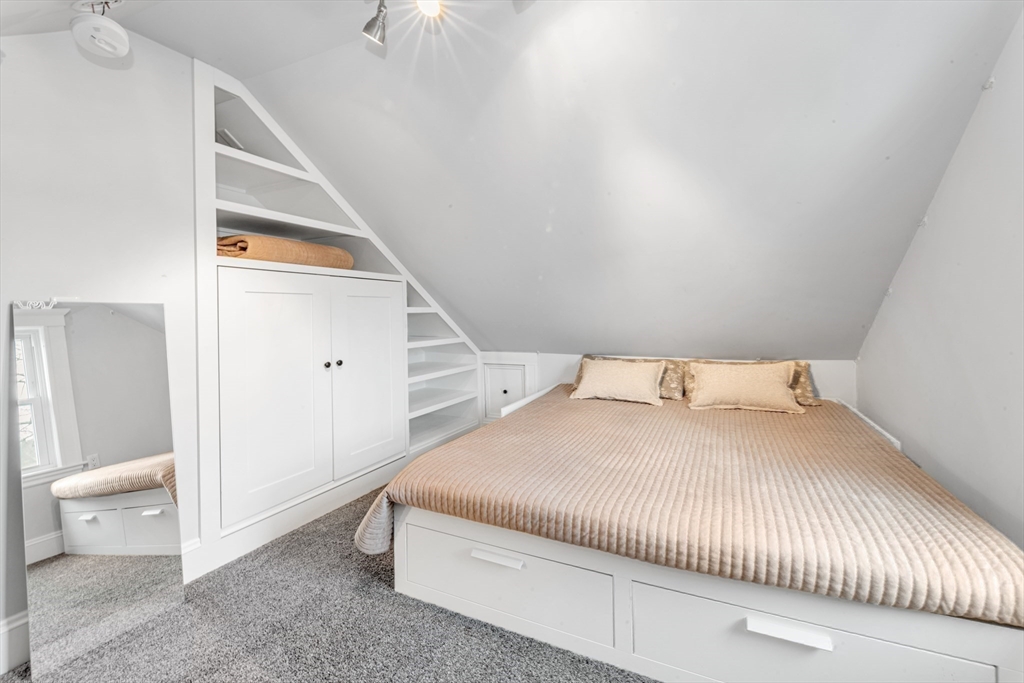 18 Hemlock Road Boston, MA 02132 - Photo 21 of 27