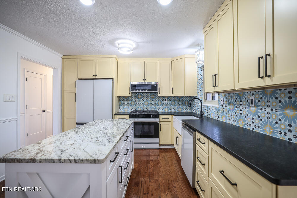 2608 Topside Road Louisville, TN 37777 - Photo 26 of 60 3E6A4689