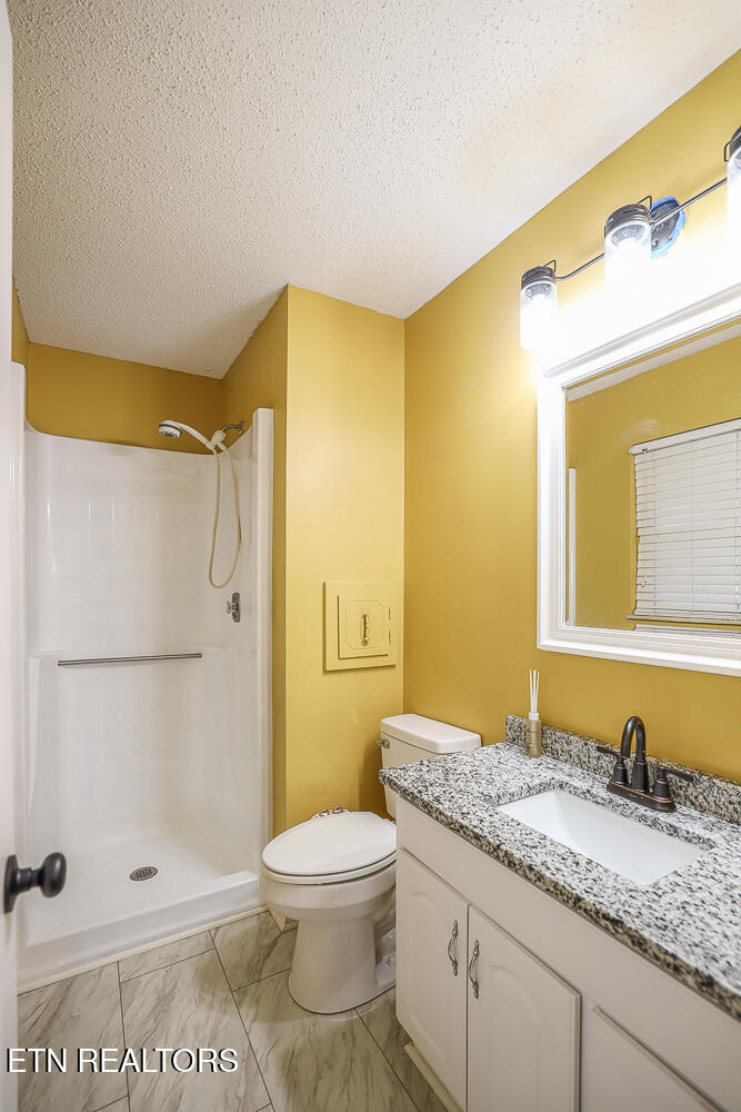 2608 Topside Road Louisville, TN 37777 - Photo 41 of 60 3E6A4707
