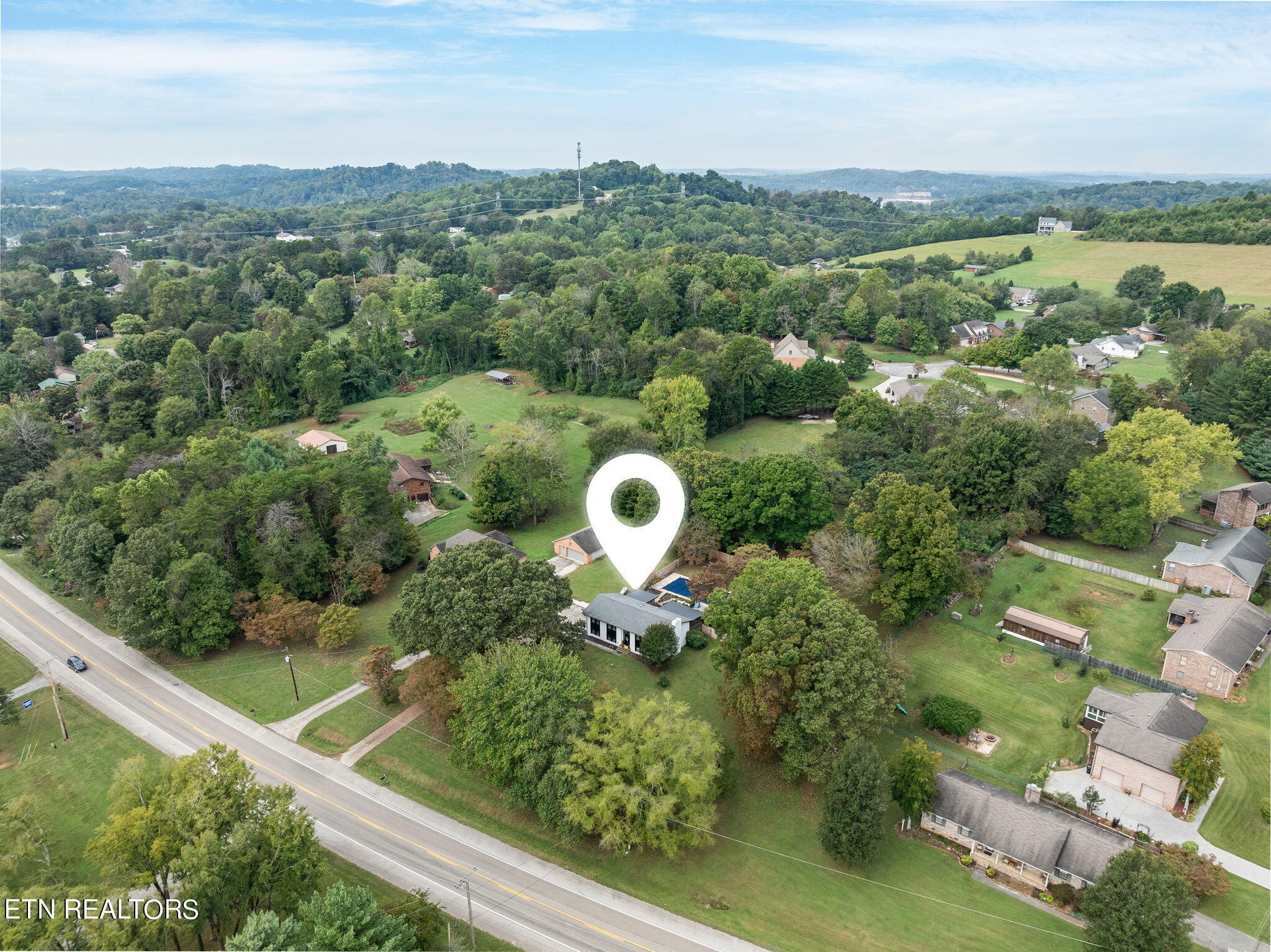 2608 Topside Road Louisville, TN 37777 - Photo 7 of 60 16-web-or-mls-2608-topside-rd