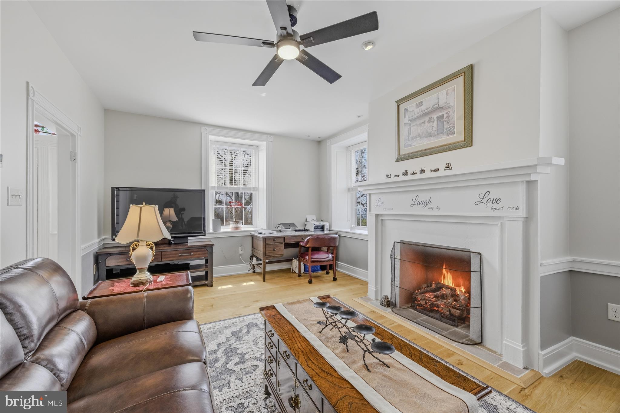 11614 National Pike Clear Spring, MD 21722 - Photo 11 of 65 Living Room