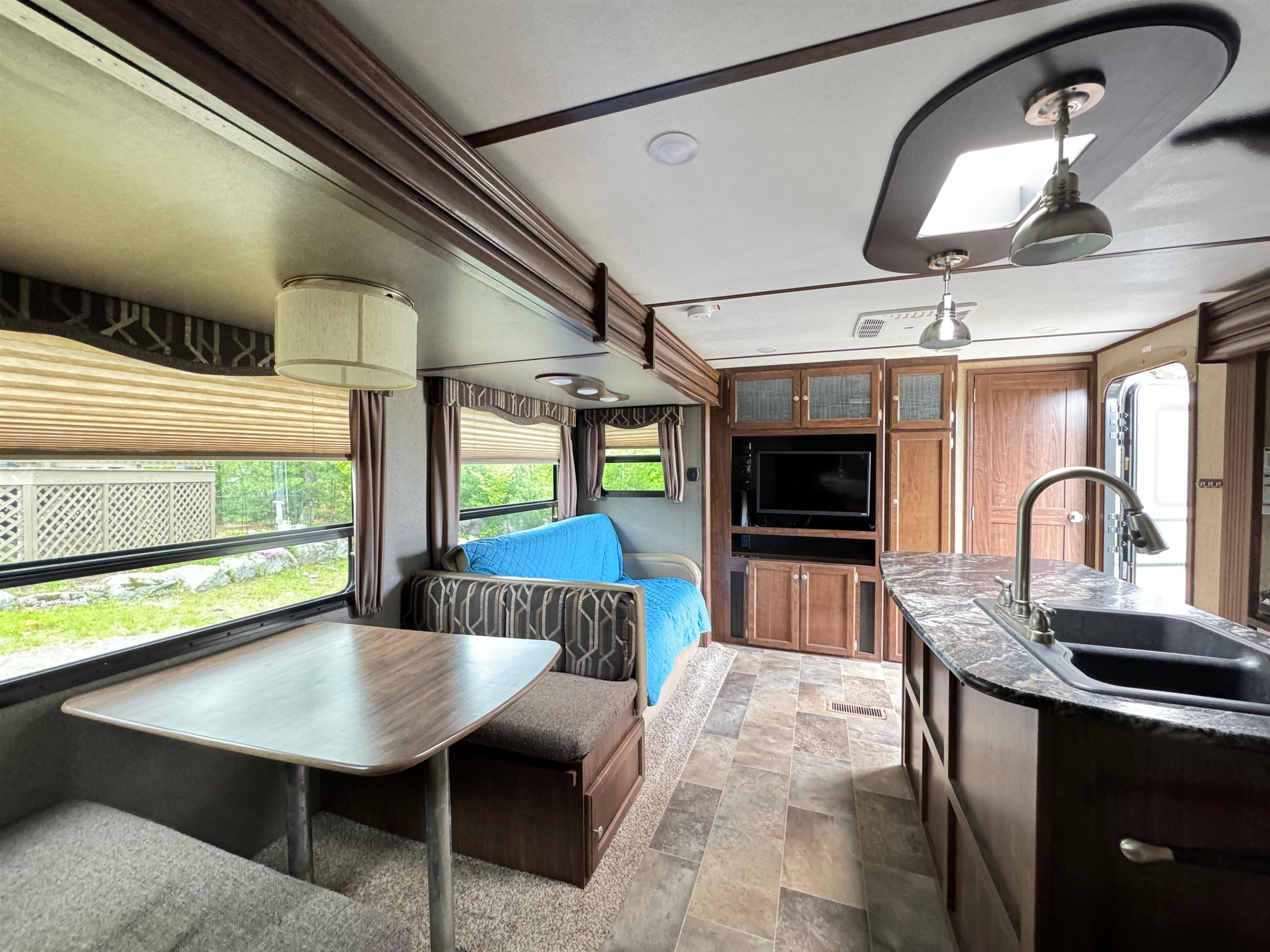 728 Scenic Road, Unit 113 Laconia, NH 03246 - Photo 8 of 29 Gallery Image 8