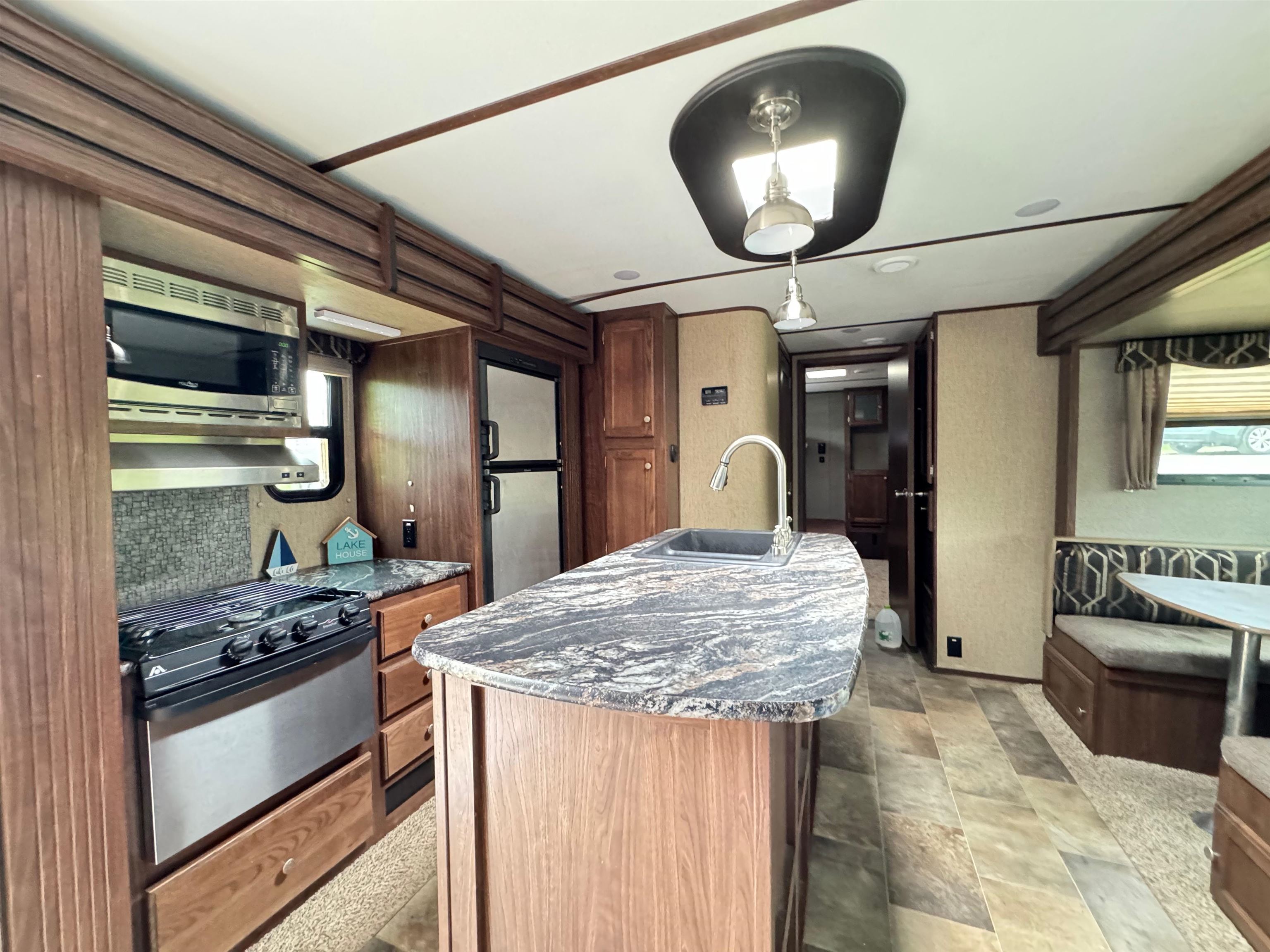 728 Scenic Road, Unit 113 Laconia, NH 03246 - Photo 9 of 29 Gallery Image 9