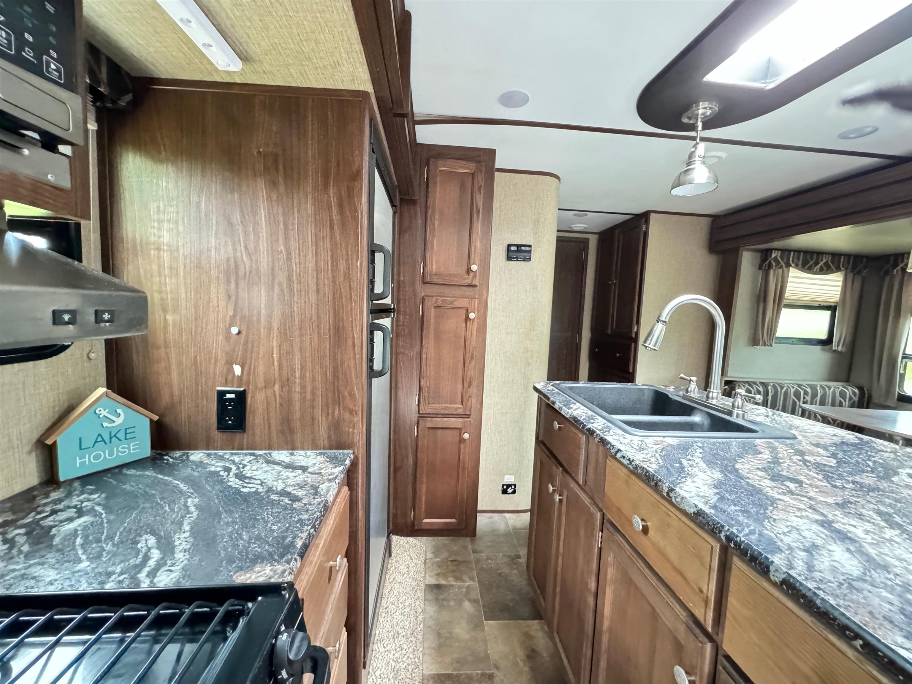 728 Scenic Road, Unit 113 Laconia, NH 03246 - Photo 10 of 29 Gallery Image 10