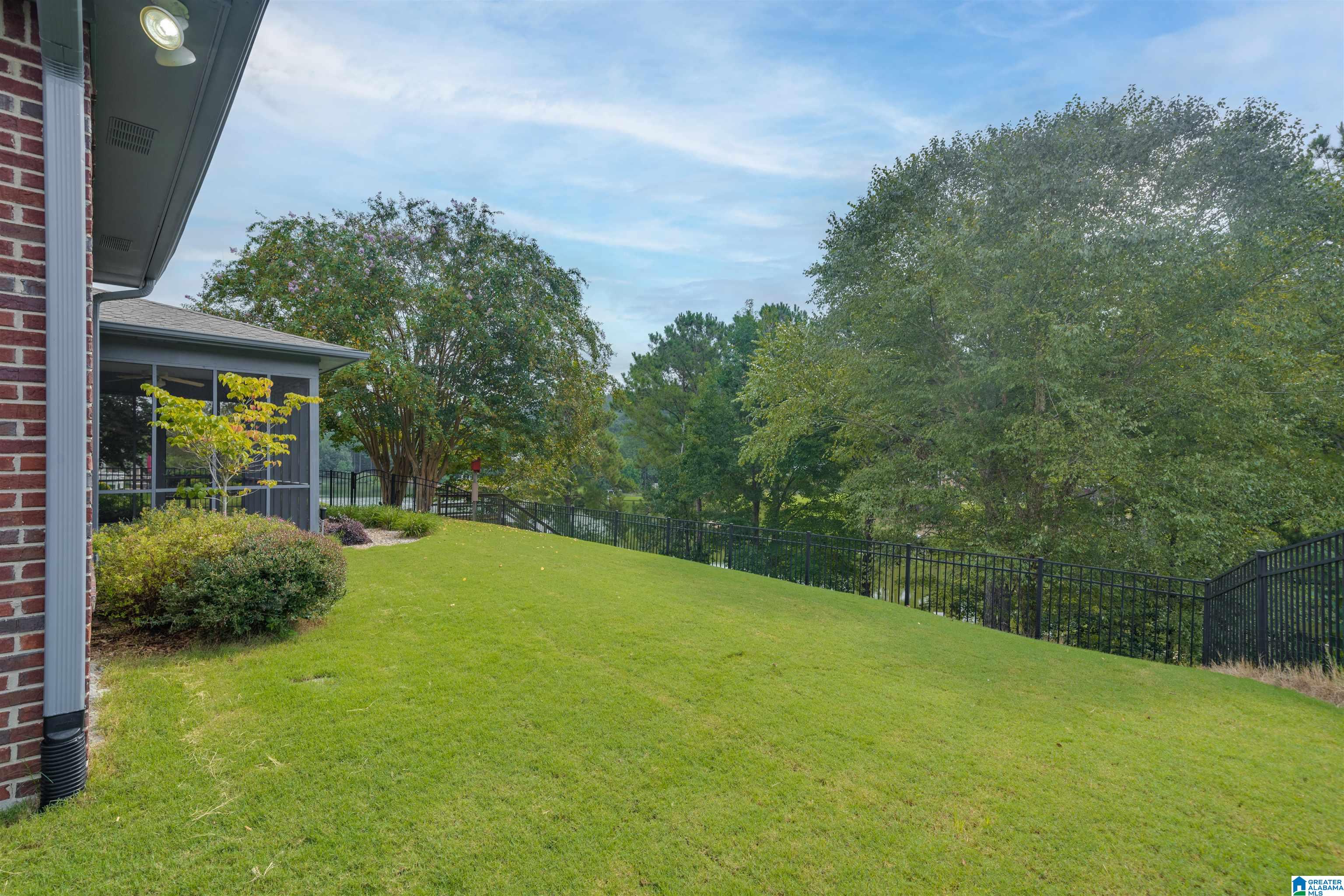 330 Wixford Trace Alabaster, AL 35007 - Photo 18 of 44
