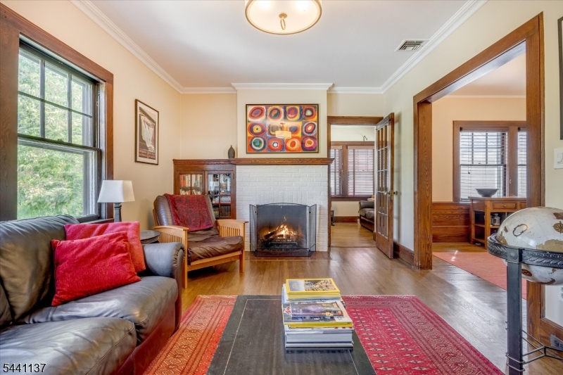 44 Walnut Crescent Montclair, NJ 07042 - Photo 4 of 26