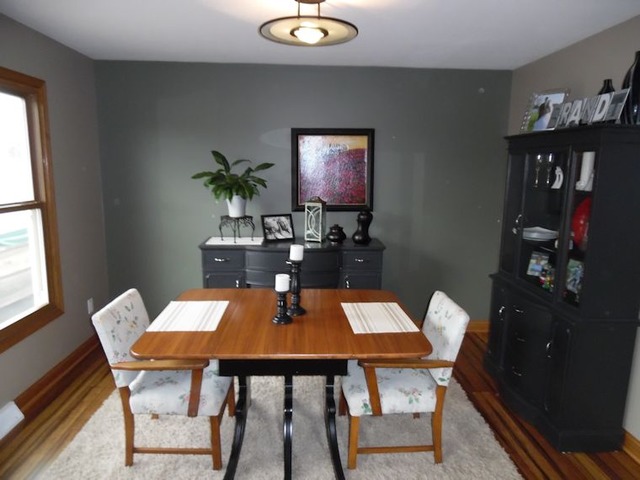10215 East Hickory Ridge Drive Rochelle, IL 61068 - Photo 5 of 16 a view of a dining room with furniture