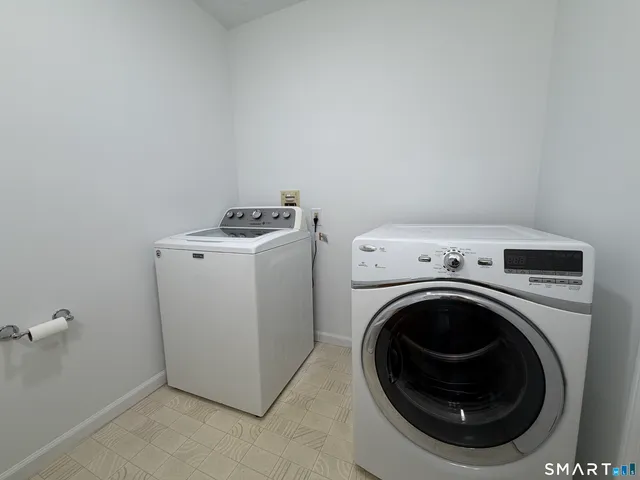 $259,000 | 705 Lake Avenue, Unit 11, Bristol, CT 06010