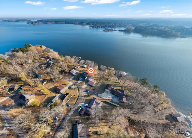 $450,000 | 288 Clay Banks Drive, Hemphill, TX 75948