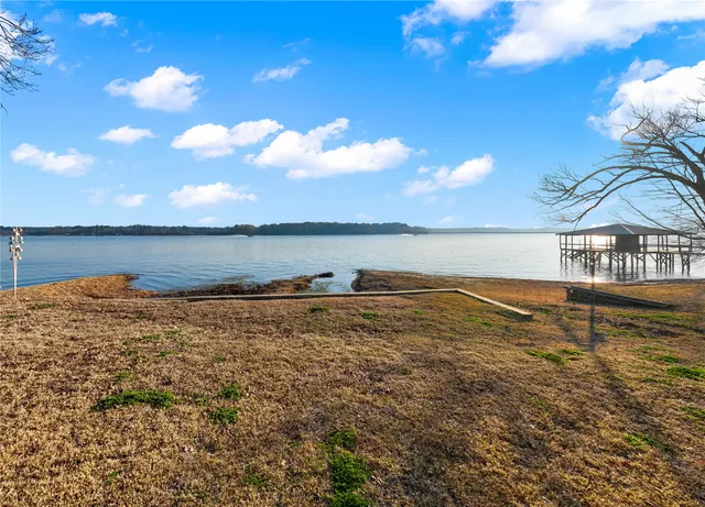 $450,000 | 288 Clay Banks Drive, Hemphill, TX 75948