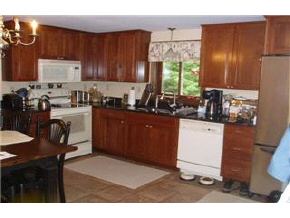 50 Stark Road Derry, NH 03038 - Photo 4 of 5