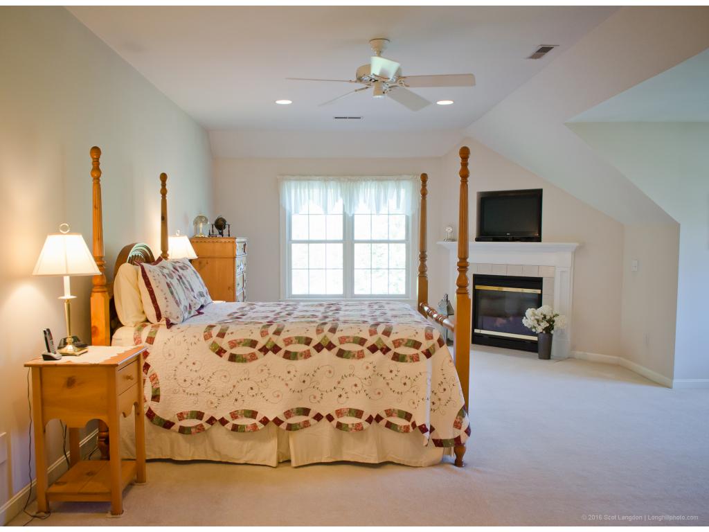 8 Merrill Road Merrimack, NH 03054 - Photo 14 of 27