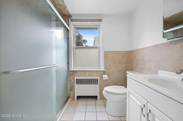 $1,165,000 | 8 Reynolds Place, Greenwich, CT 06831