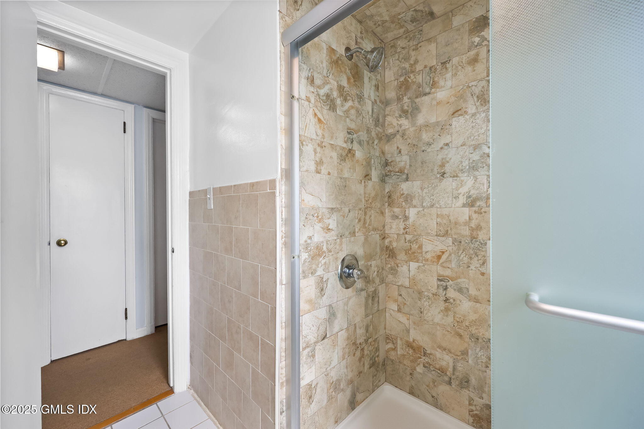 8 Reynolds Place Greenwich, CT 06831 - Photo 22 of 56 13-web-or-mls-8-reynolds-pl