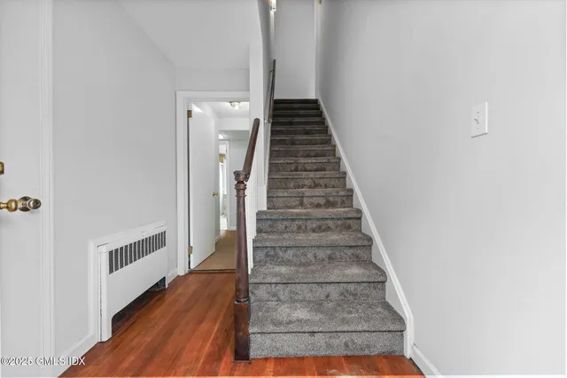 $1,165,000 | 8 Reynolds Place, Greenwich, CT 06831