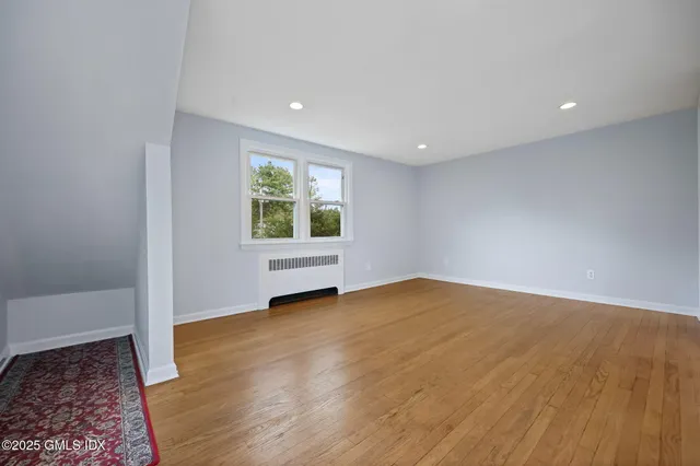 $1,165,000 | 8 Reynolds Place, Greenwich, CT 06831