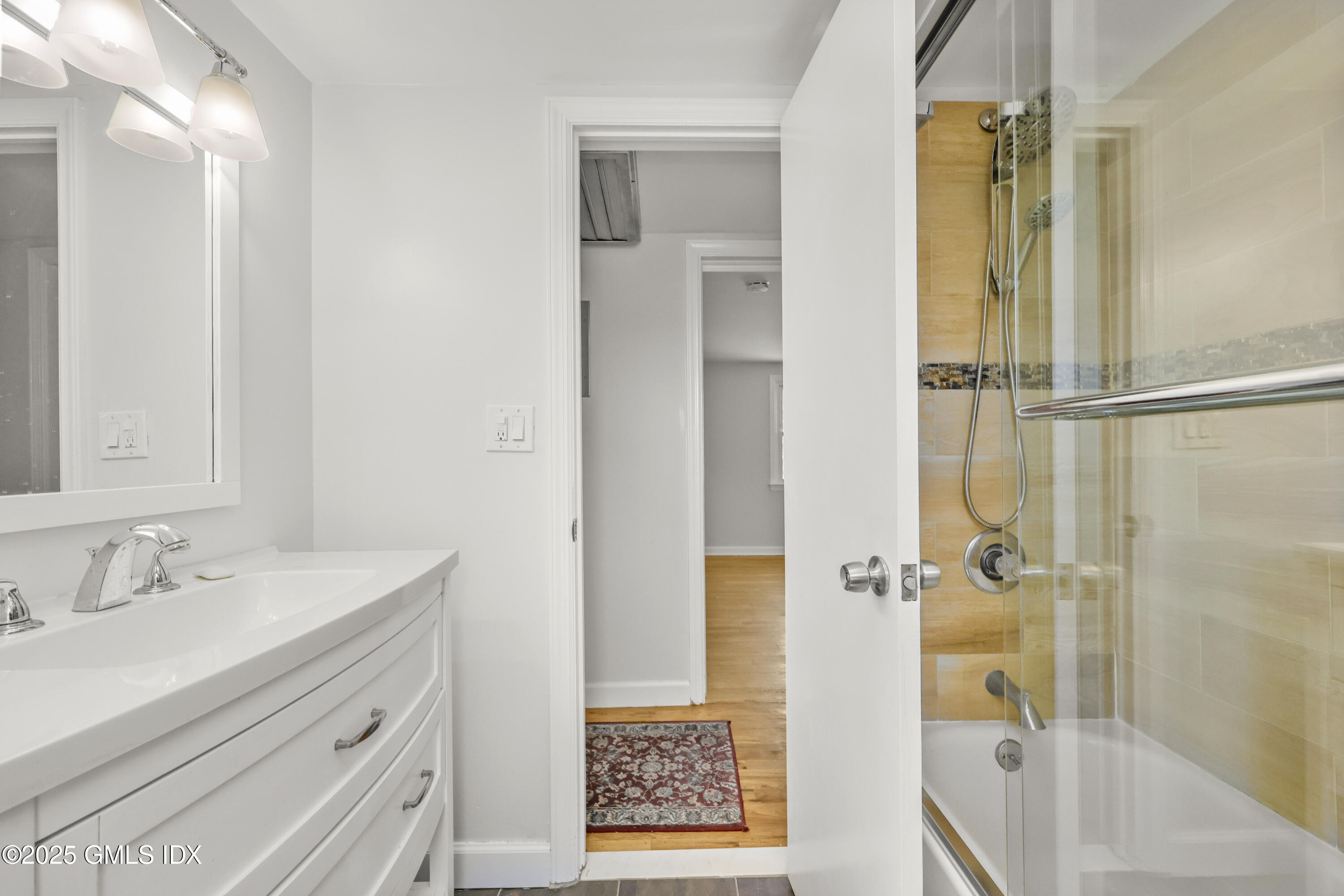 8 Reynolds Place Greenwich, CT 06831 - Photo 40 of 56 19-print-8-reynolds-pl-unit-b
