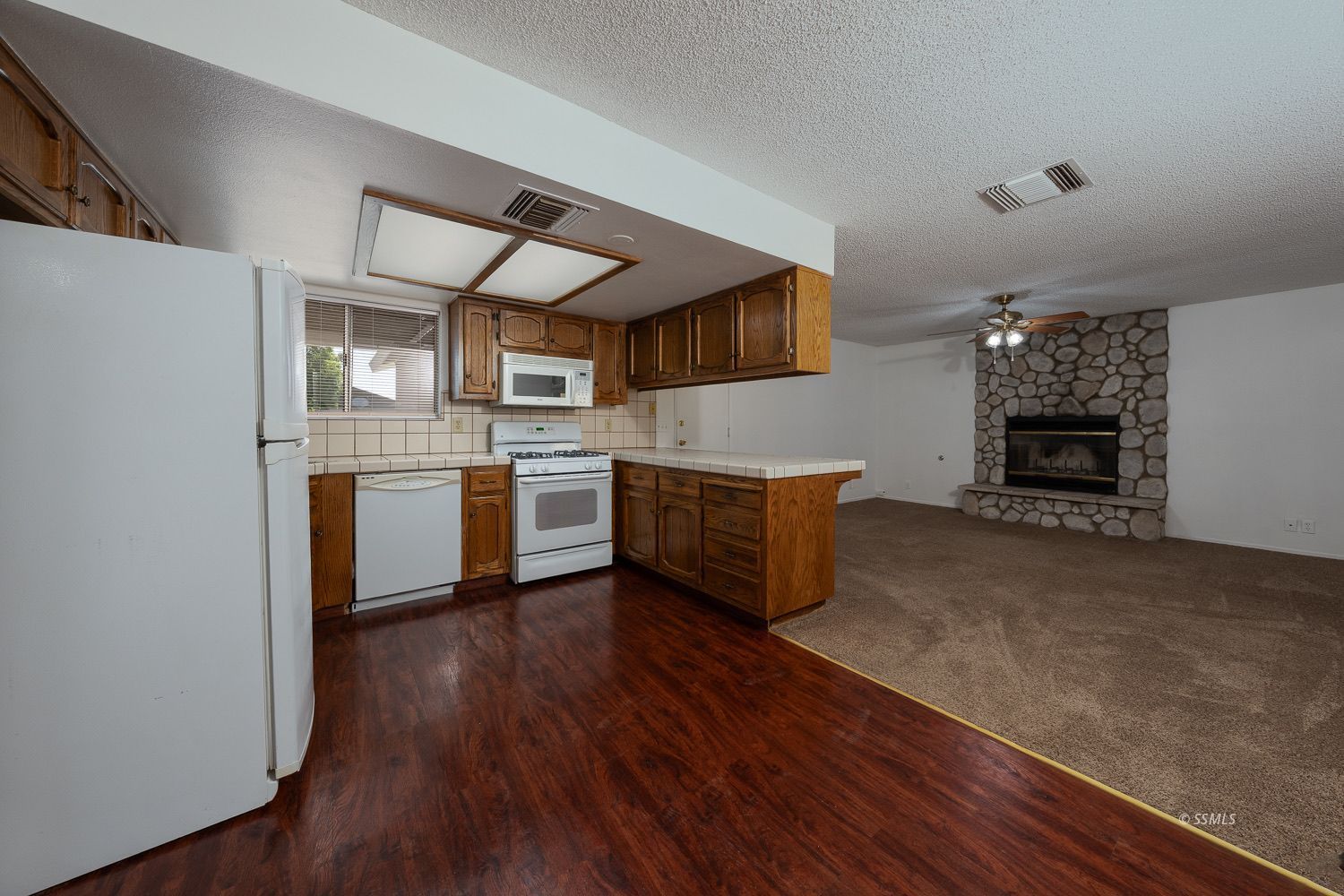 600 South Appaloosa Street Ridgecrest, CA 93555 - Photo 10 of 38