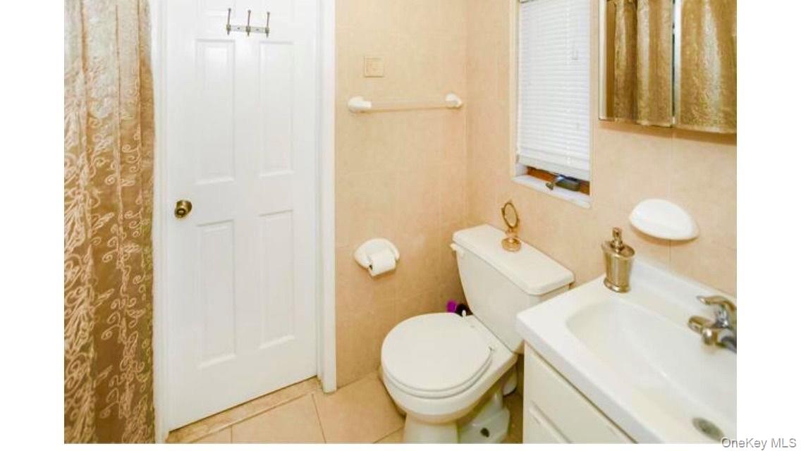 215 Middle Neck Road, Unit 153B Great Neck, NY 11021 - Photo 9 of 10