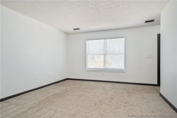 $150,000 | 1417 Slate Run Road, Unit 54, New Albany, IN 47150