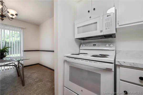 $150,000 | 1417 Slate Run Road, Unit 54, New Albany, IN 47150