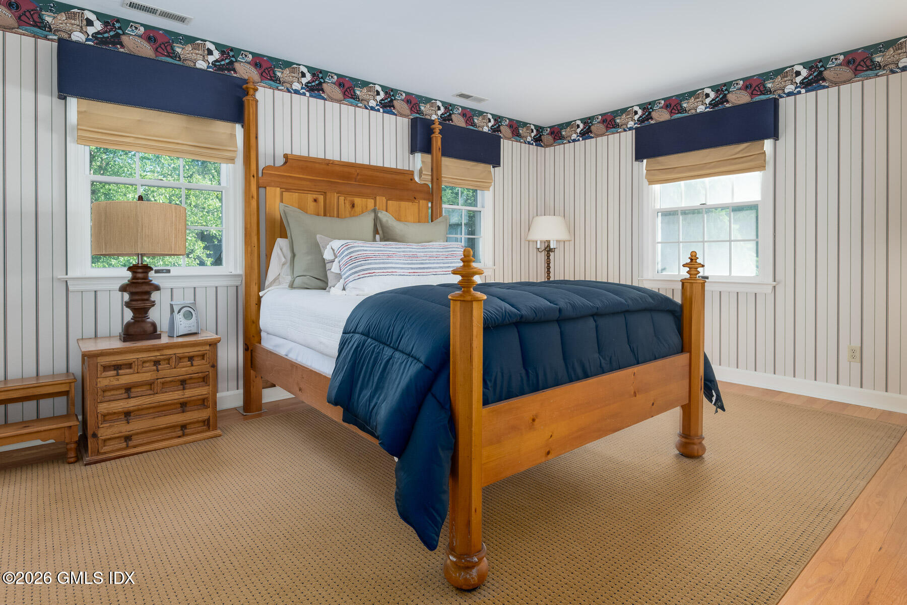 5 Willow Run Road Greenwich, CT 06831 - Photo 21 of 40 Jack and Jill Bedroom