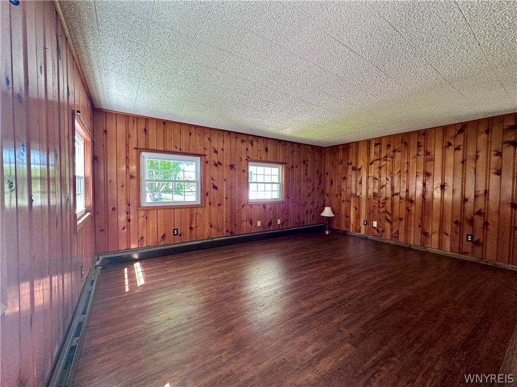 5306 Russell Road Stafford, NY 14020 - Photo 6 of 46