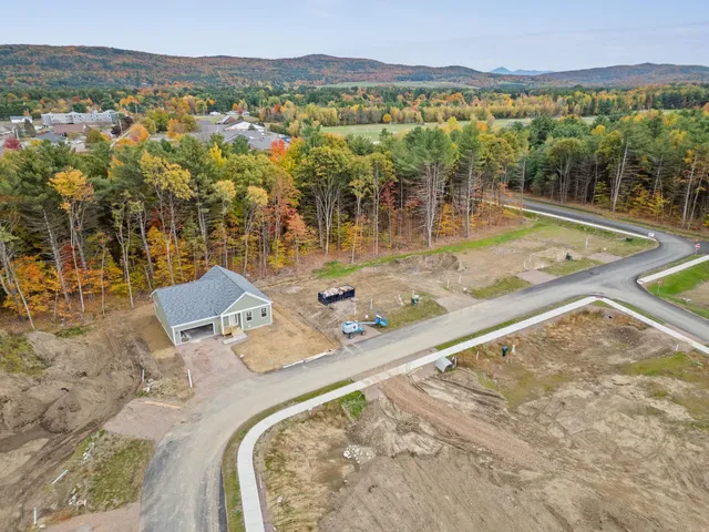$610,995 | 5 Dogwood Circle, Unit 5 WELCHII, Milton, VT 05468