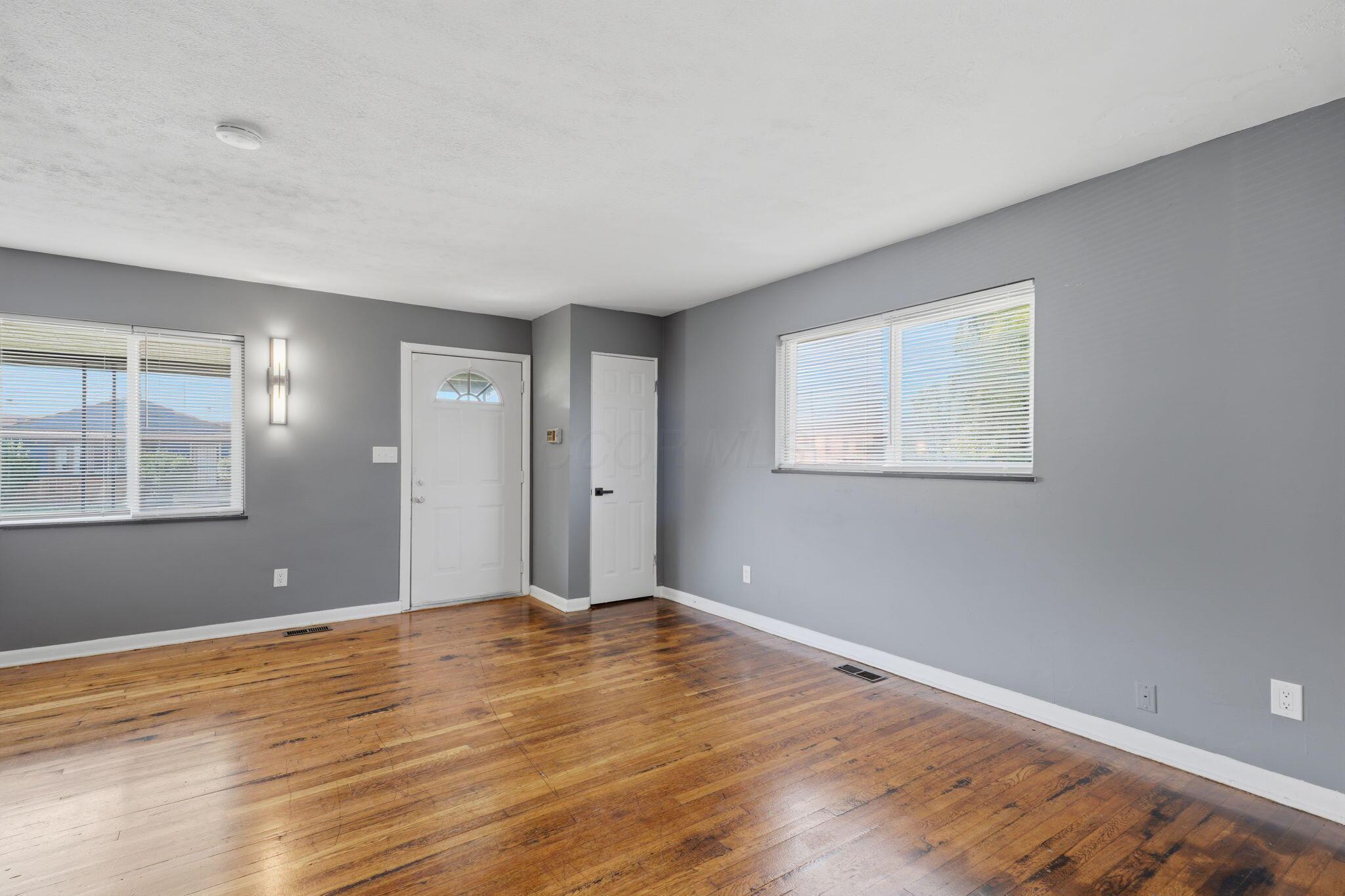 904 Reeb Avenue Columbus, OH 43207 - Photo 10 of 52 10-web-or-mls-904-reeb-ave