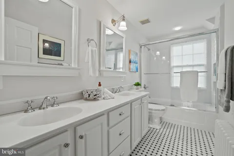 $2,295,000 | 600 Upland Place, Alexandria, VA 22301