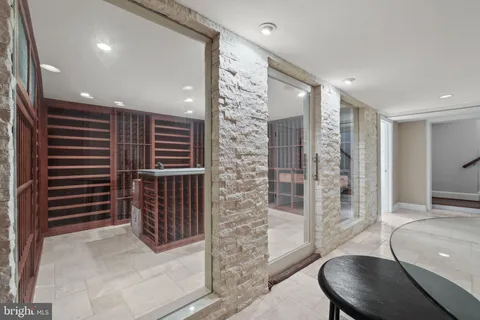 $2,295,000 | 600 Upland Place, Alexandria, VA 22301