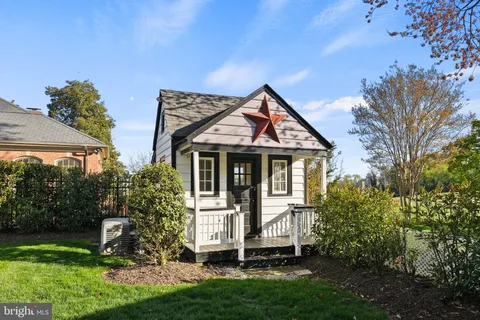 $2,295,000 | 600 Upland Place, Alexandria, VA 22301