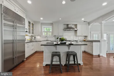 $2,295,000 | 600 Upland Place, Alexandria, VA 22301