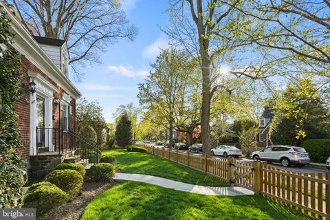 $2,295,000 | 600 Upland Place, Alexandria, VA 22301