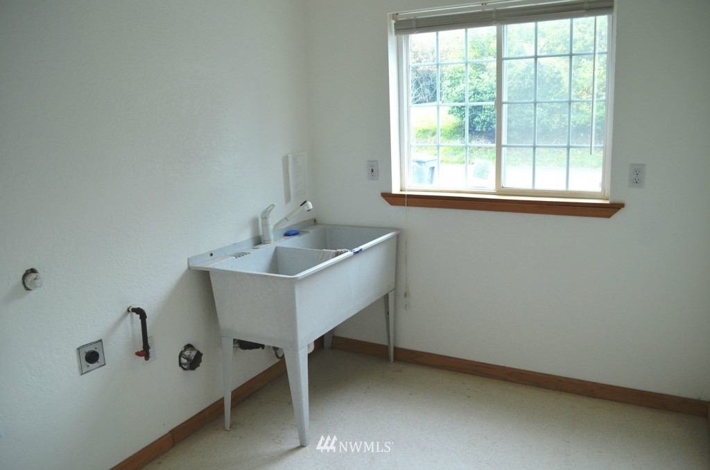 120 Hardie Avenue Southwest Renton, WA 98057 - Photo 15 of 15