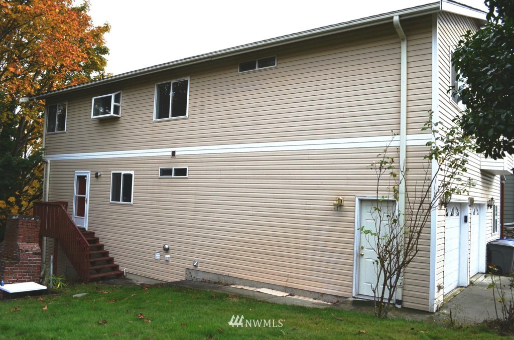 120 Hardie Avenue Southwest Renton, WA 98057 - Photo 9 of 15