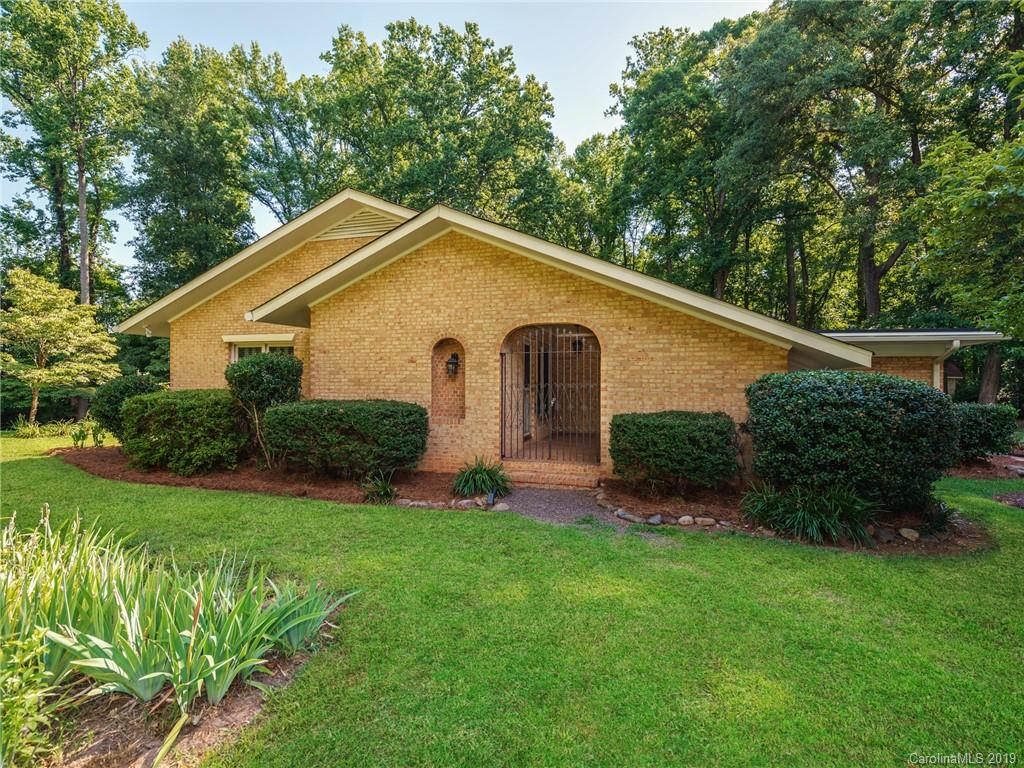 9032 Kerns Road Huntersville, NC 28078 - Photo 3 of 34 Gallery Image 3