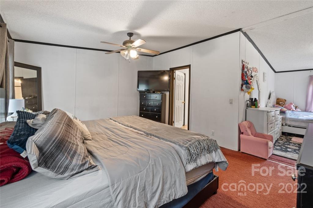 154 Beaver Brook Road Statesville, NC 28677 - Photo 17 of 35 Gallery Image 17