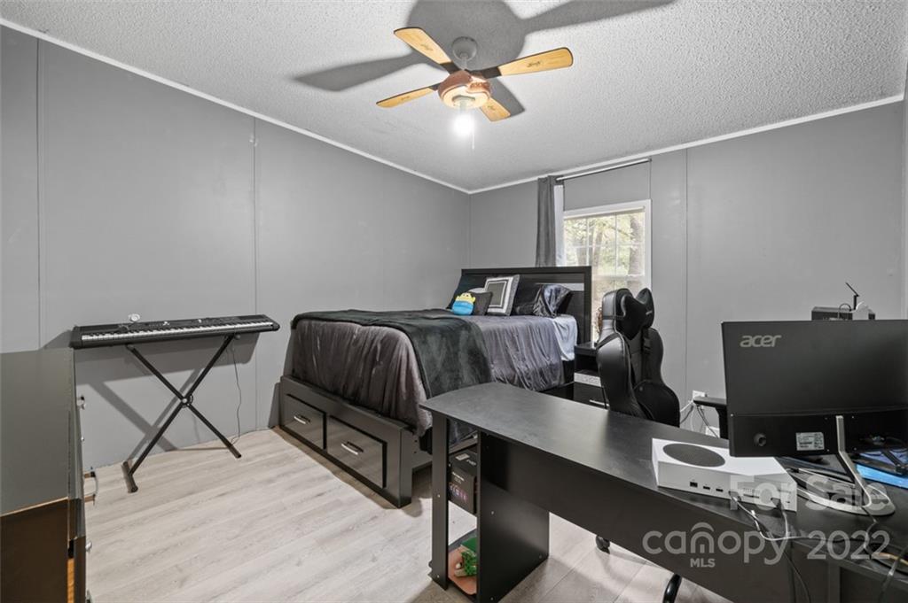 154 Beaver Brook Road Statesville, NC 28677 - Photo 27 of 35 Gallery Image 27