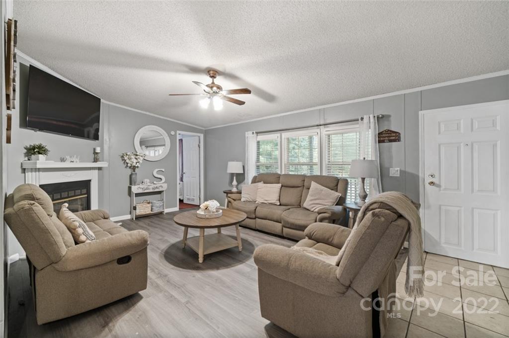 154 Beaver Brook Road Statesville, NC 28677 - Photo 7 of 35 Gallery Image 7