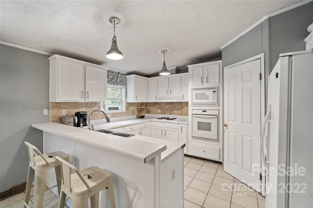 154 Beaver Brook Road Statesville, NC 28677 - Photo 10 of 35 Gallery Image 10