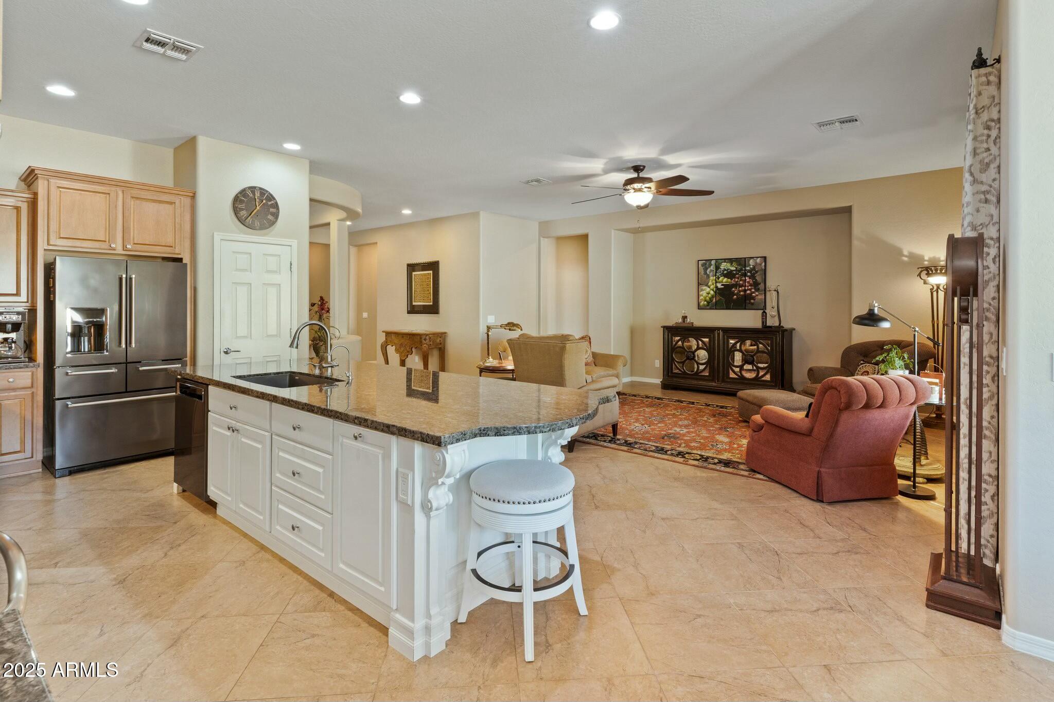 2022 West Steed Ridge Phoenix, AZ 85085 - Photo 10 of 85 tempImageX6qiHV