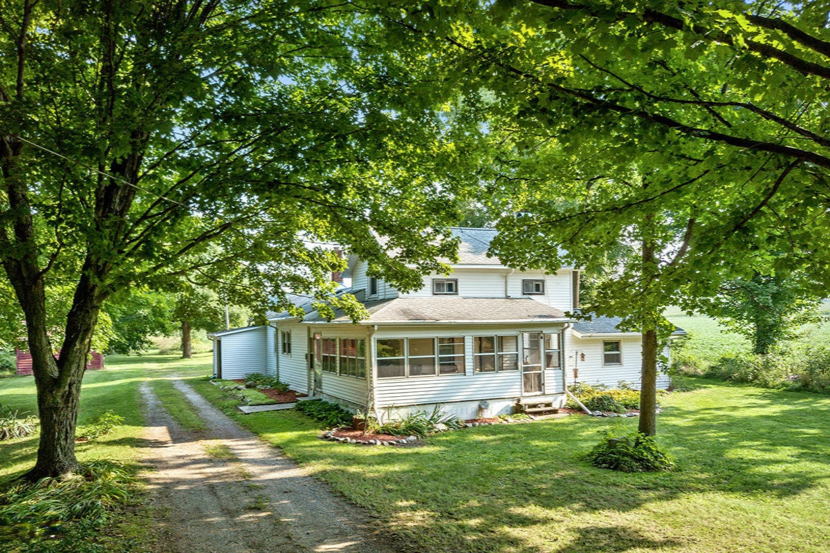 2399 River Road Hastings, MI 49058 - Photo 1 of 40 1Front