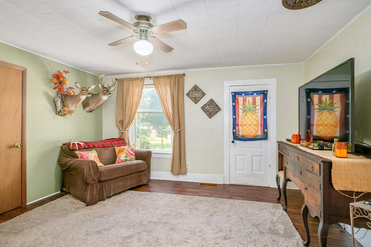 2399 River Road Hastings, MI 49058 - Photo 16 of 40 16