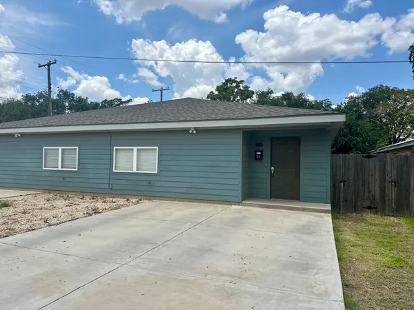 $1,250 | 4506 Avenue T, Unit A, Lubbock, TX 79412