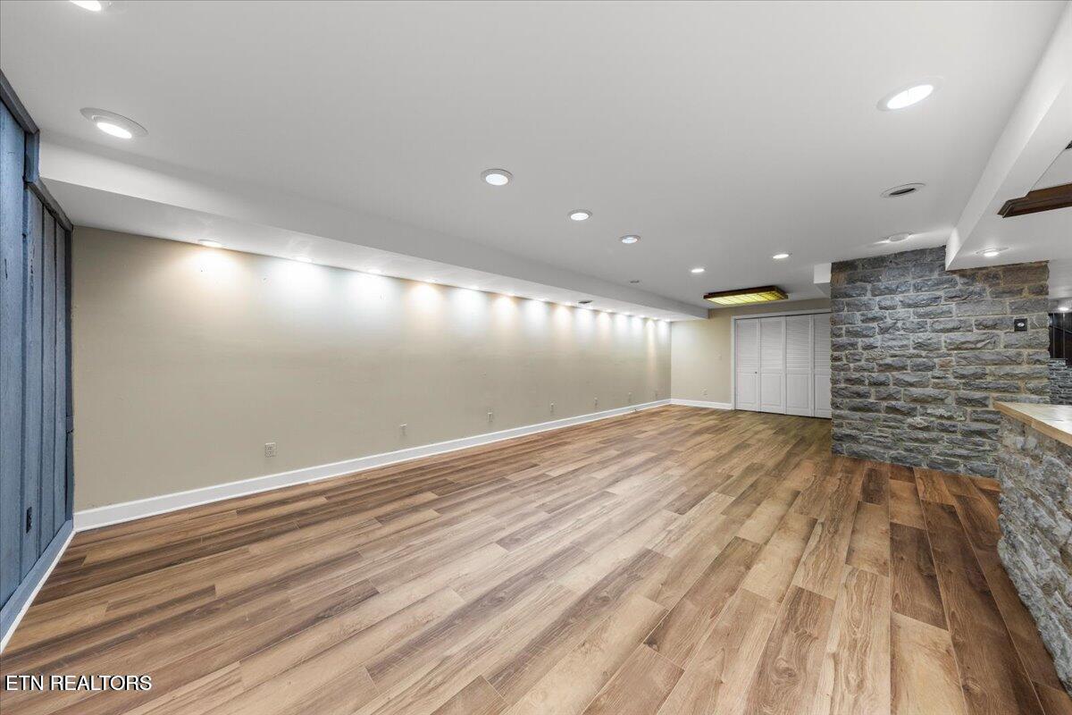 186 Shetland Road, Unit B La Follette, TN 37766 - Photo 33 of 54 34