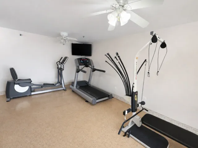 $119,000 | 3370 West Brooke Avenue, Unit 410, Waukegan, IL 60087