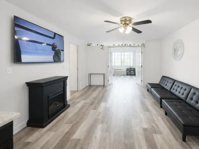 $119,000 | 3370 West Brooke Avenue, Unit 410, Waukegan, IL 60087